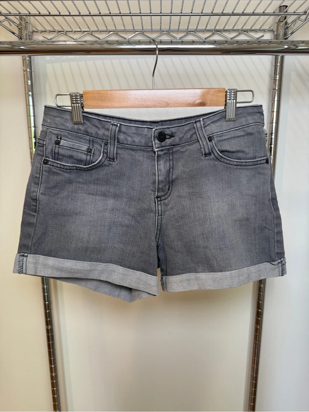 Lux Gray Rolled Hem Denim Shorts – Size 2
